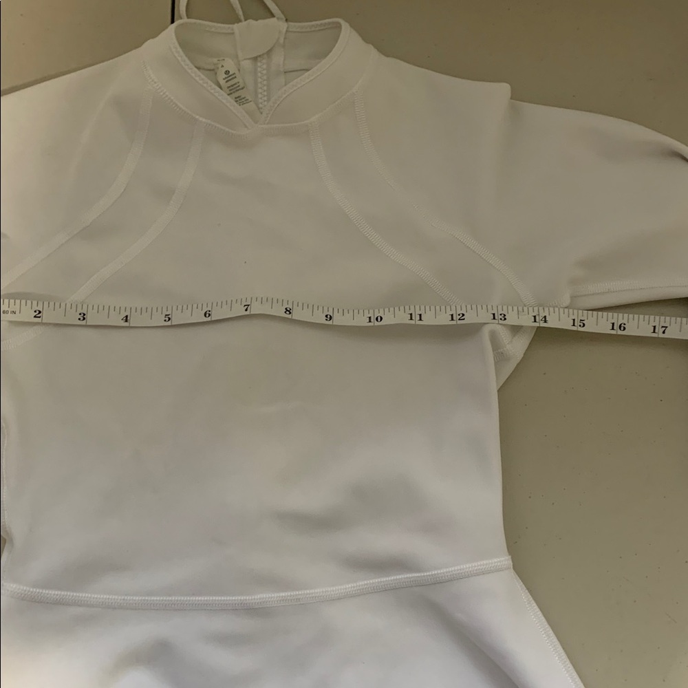 Lululemon Athletica White Free To Paddle Top - Picture 8 of 9